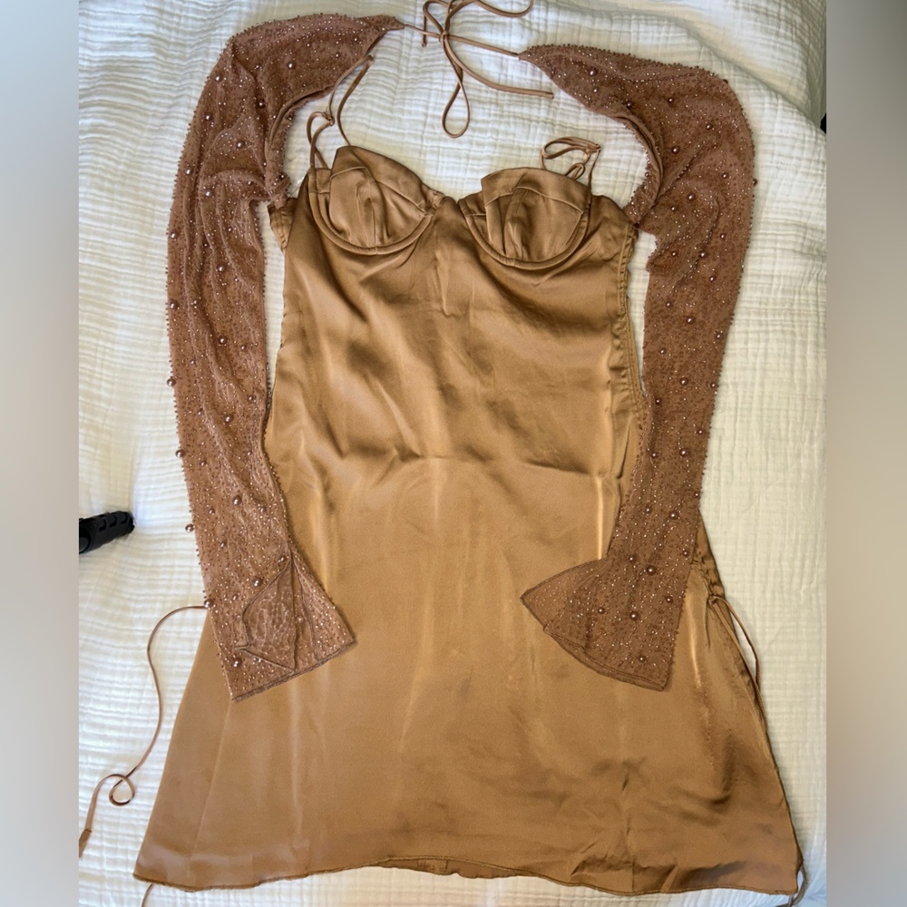 nwot Oh Polly embellished sleeve mini dress